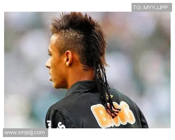 打造专属足球明星发型轻松搞定下载这款足球发型APP立即变身球场焦点